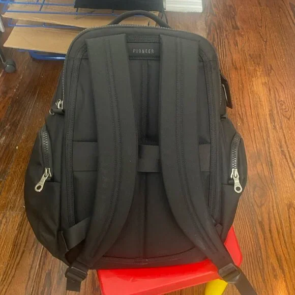 Pioneer Carry Panda Pack (Black) - Picture 3 of 3